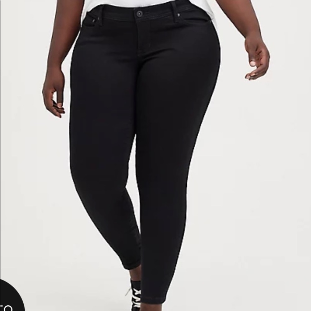 Torrid Skinny Black Jeans Size 14S